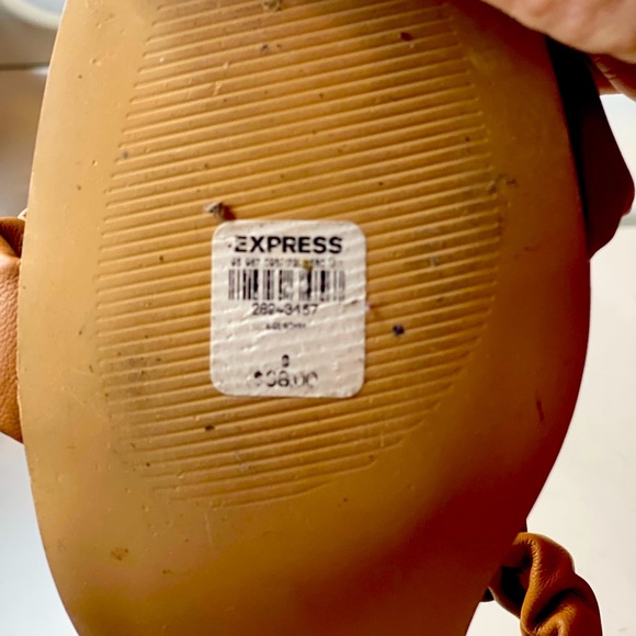 Express leather Sandals Size 9 like New Condition - Picture 7 of 8